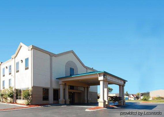 Red Roof Inn Plus+ & Suites Chattanooga - Downtown מראה חיצוני תמונה